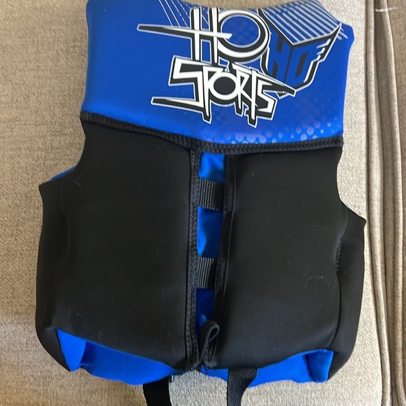 Kids Life Jacket - Picture 2 of 3
